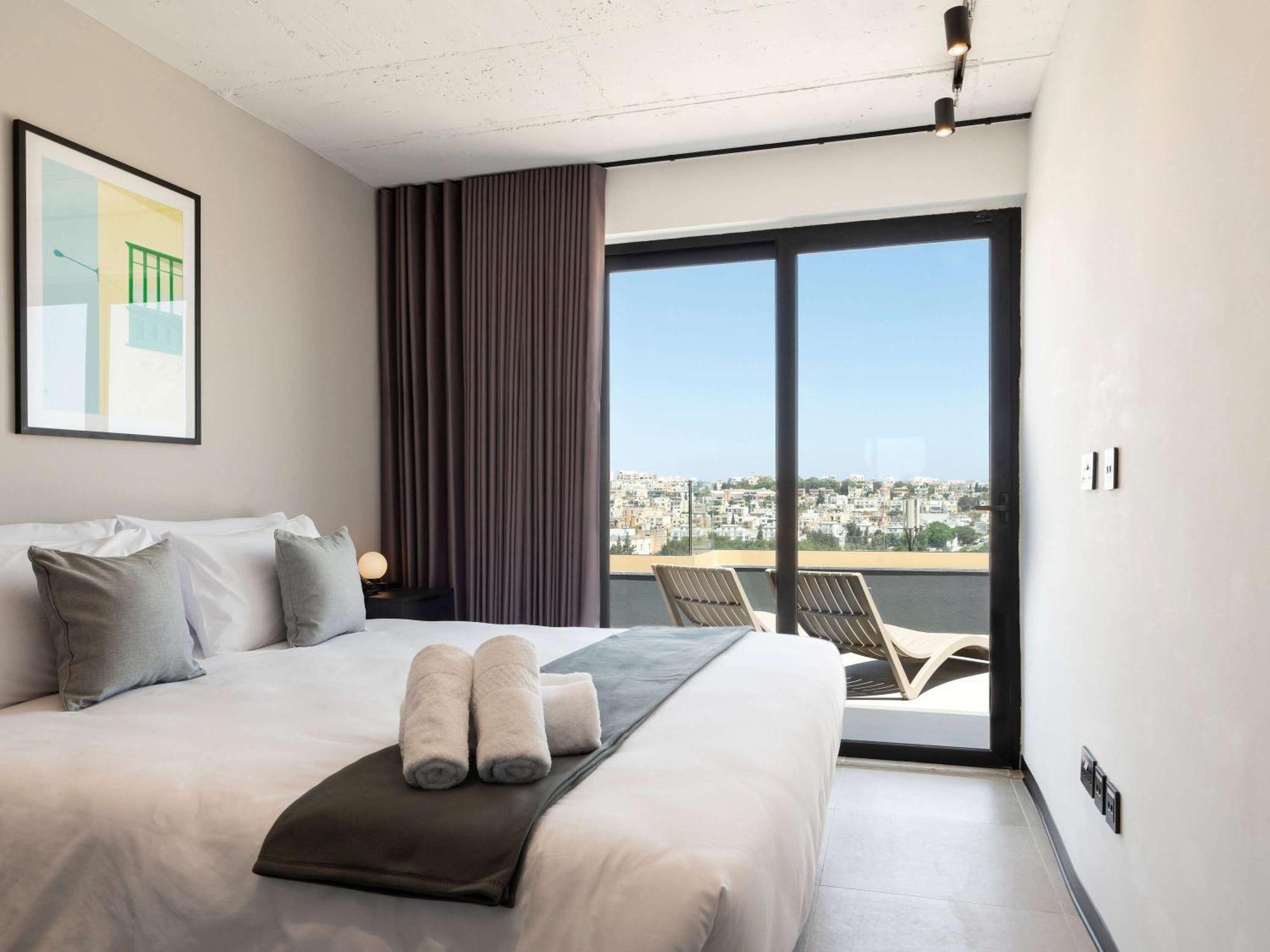 Aparthotel Adagio Malta Central Мсида Екстериор снимка